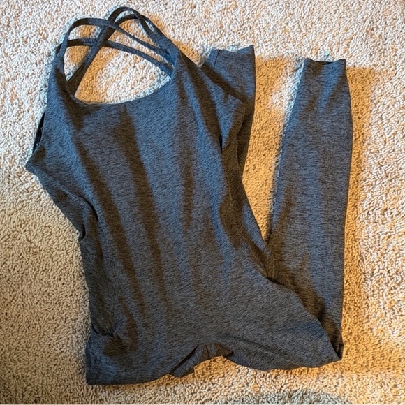 Bombshell - Picture 1 of 2